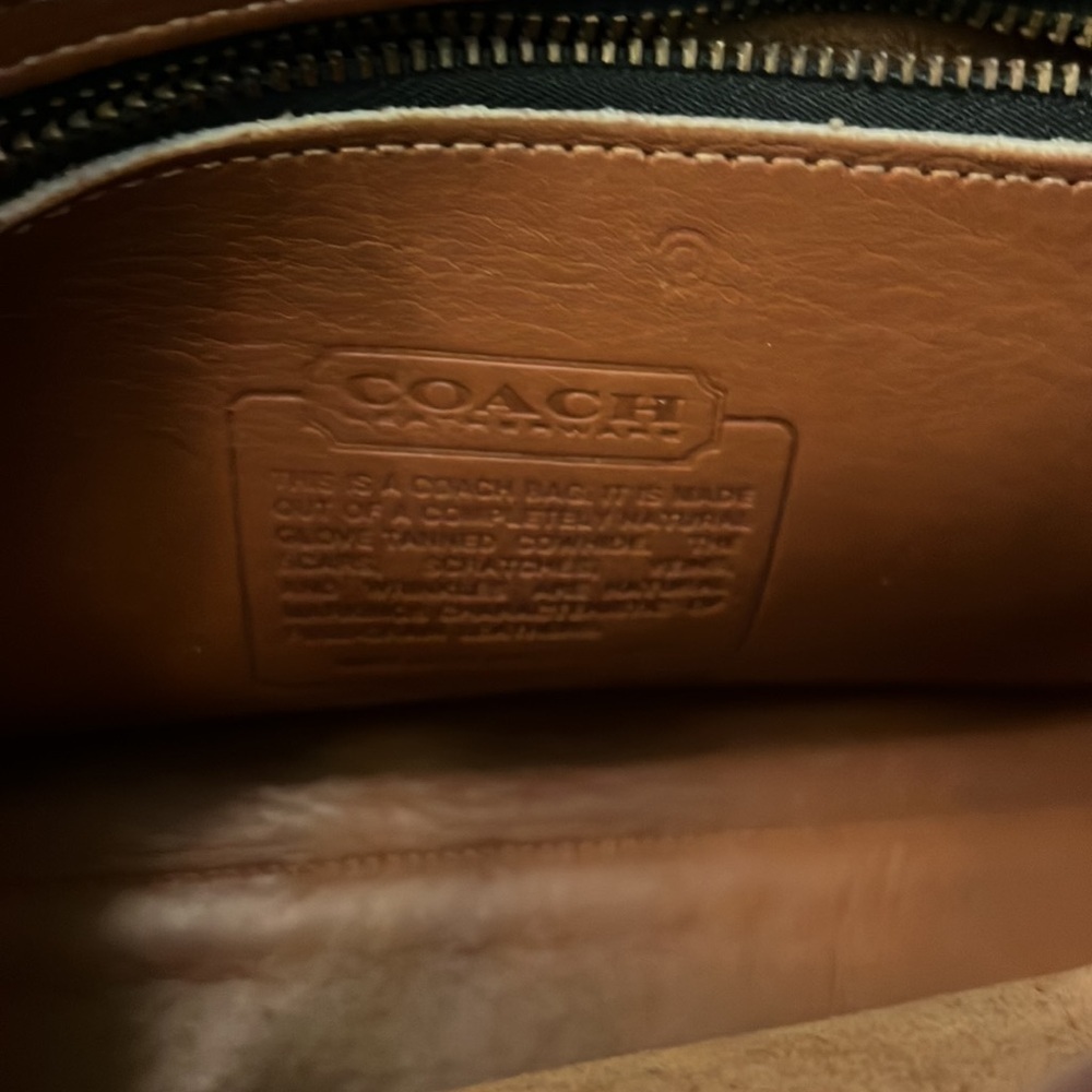 Coach Vintage 9870 British Tan Leather Shoulder Bag – Rare Classic - Picture 9 of 13